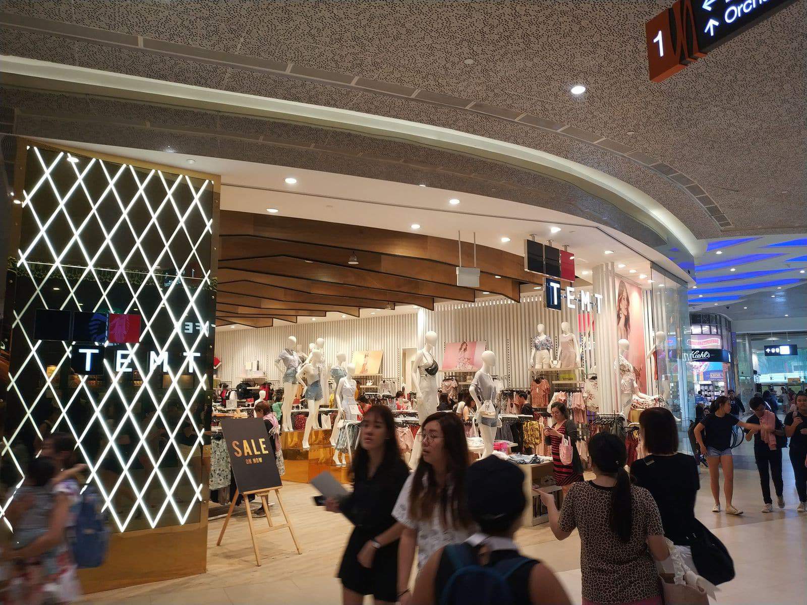 Plaza Singapura-30
