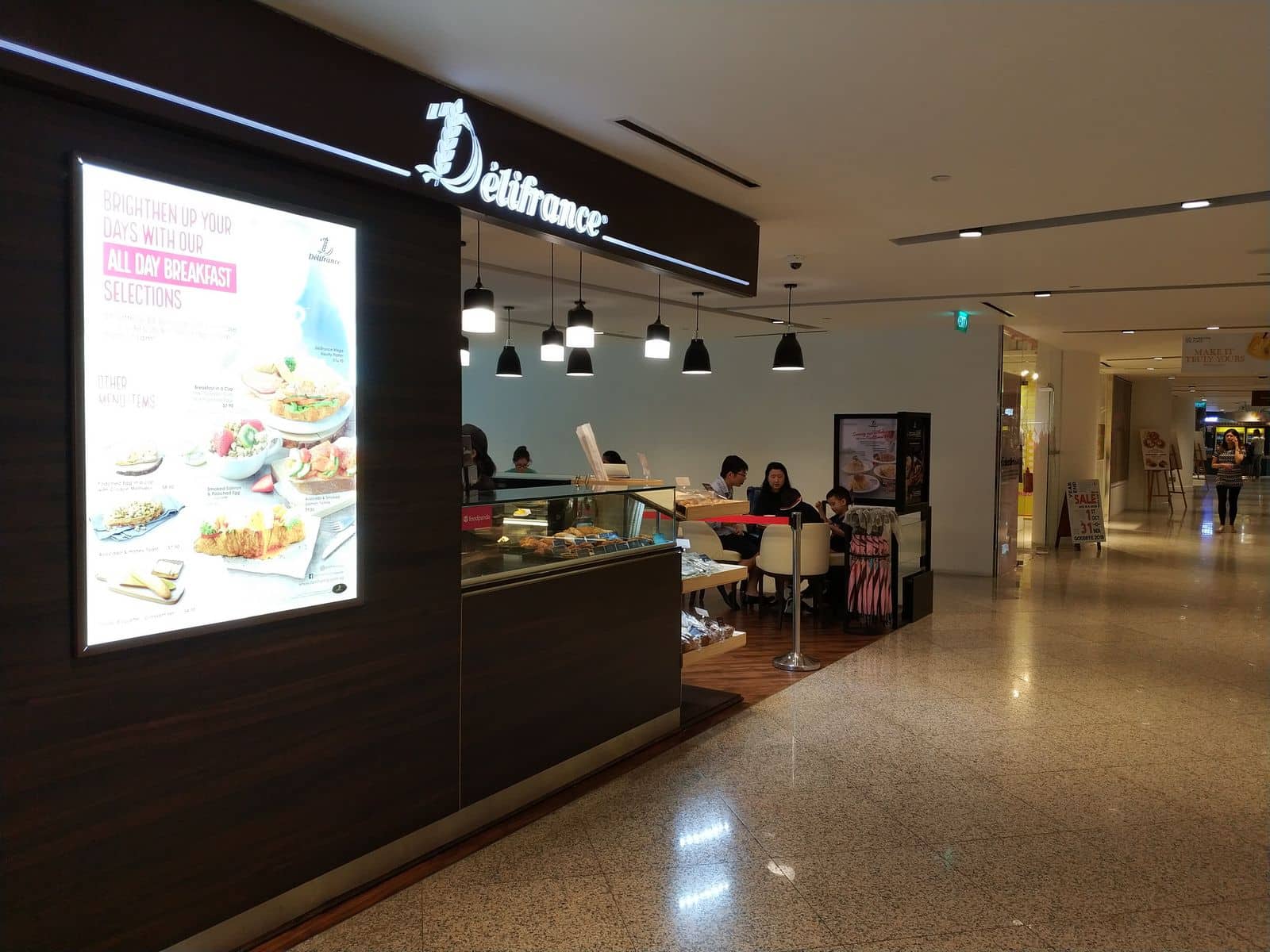 Wheelock Place Shops, Restaurants, Food, Cafes & Car Park, Singapore
